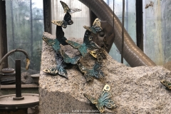 Piękny artystyczny nagrobek pomnik z elementami dekoracyjnymi szkło metal