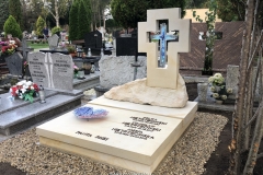Piękny artystyczny nagrobek pomnik z elementami dekoracyjnymi szkło metal