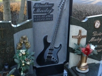 Rzezba w kamieniu gitara elektryczna